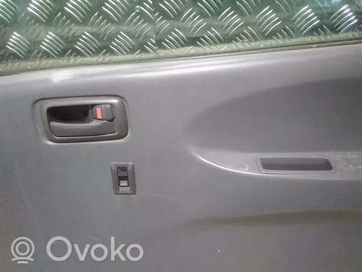 Toyota Hiace (H100) Drzwi przednie 