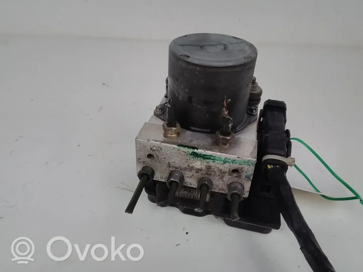 Nissan Note (E11) ABS Pump 476609U06B