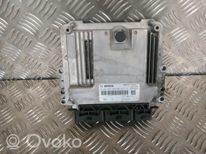 Nissan NV300 Engine control unit/module 2261101Q1D