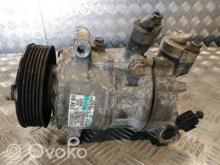 Volkswagen Beetle A5 Kompresor / Sprężarka klimatyzacji A/C 5K0820803L