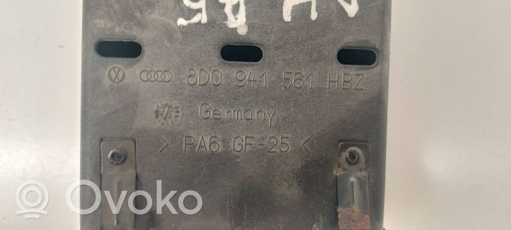 Audi A4 S4 B5 8D Schowek deski rozdzielczej 8D0941561