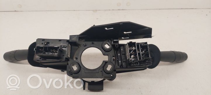 Peugeot 806 Leva/interruttore dell’indicatore di direzione e tergicristallo 1478262080