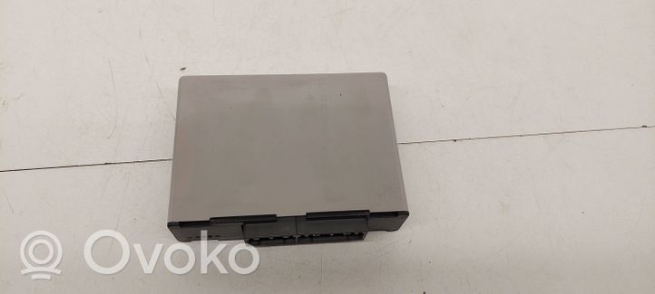 Mitsubishi Carisma Oven keskuslukituksen ohjausyksikön moduuli MR916006