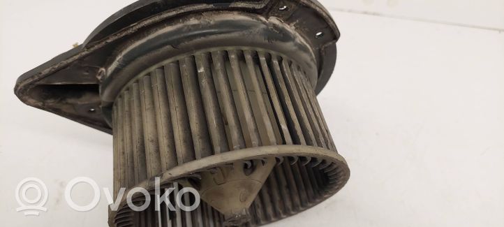 Volkswagen Multivan T4 Ventola riscaldamento/ventilatore abitacolo 114847037F