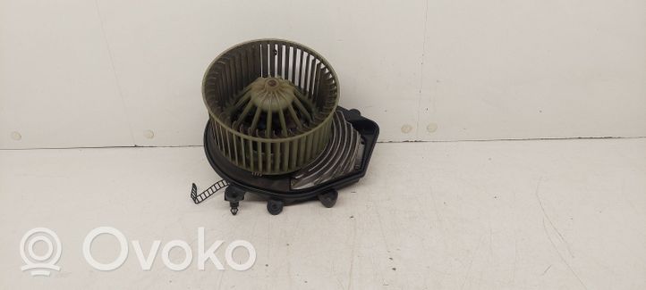 Audi A4 S4 B5 8D Ventola riscaldamento/ventilatore abitacolo 8D1820021