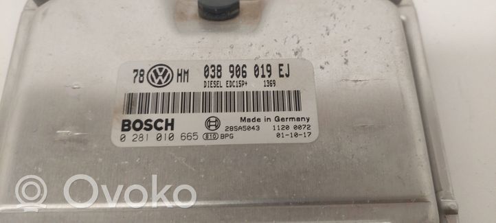 Volkswagen PASSAT B5.5 Sterownik / Moduł ECU 038906019EJ
