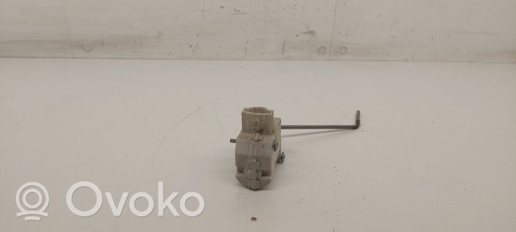 Audi A3 S3 8P Fuel tank cap lock 8P0862153A