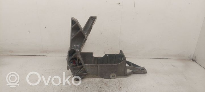 Audi A4 S4 B6 8E 8H Support, pédale de frein 8E1721117A