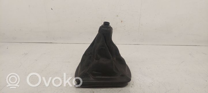 Audi A4 S4 B5 8D Rivestimento in plastica cornice della leva del cambio 8D0864281B