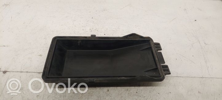 Audi A6 S6 C4 4A Fuse box cover 4A0941801