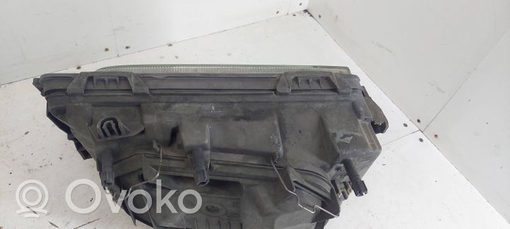 Mercedes-Benz E W124 Osłona żarówki lampy przedniej 12985200