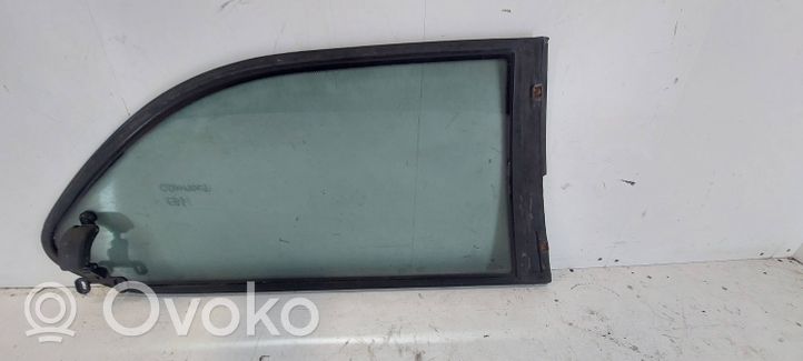 BMW 3 E36 Fenêtre latérale avant / vitre triangulaire 43R0001025