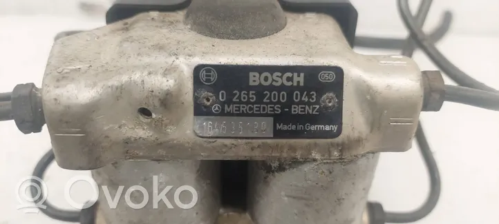 Mercedes-Benz E W124 Bomba de ABS 0265200043