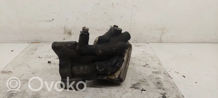 Audi A6 S6 C5 4B Eļļas filtra turētājs / dzesētājs 050115417