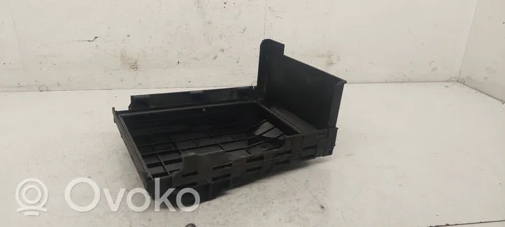 Volkswagen PASSAT B6 Fuse box cover 1K0937132F