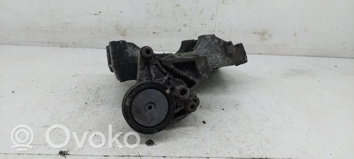 Audi A4 S4 B5 8D Uchwyt / Mocowanie sprężarki klimatyzacji 028260885A