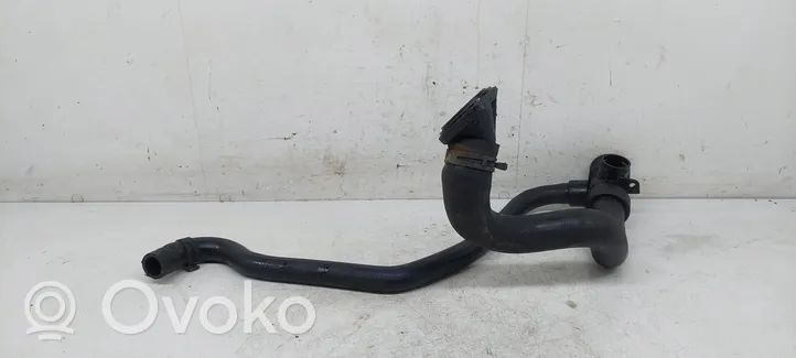 Audi A4 S4 B5 8D Engine coolant pipe/hose 