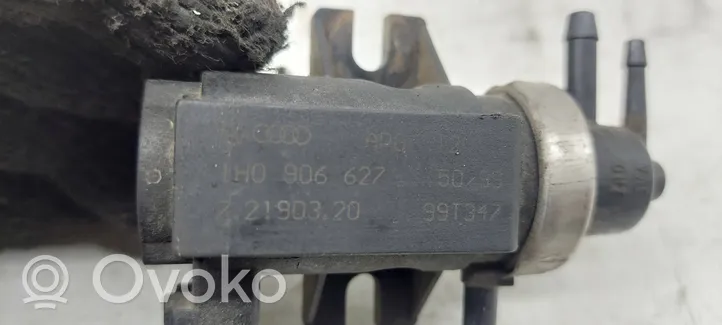 Audi A4 S4 B5 8D Turbo solenoid valve 1H0906627