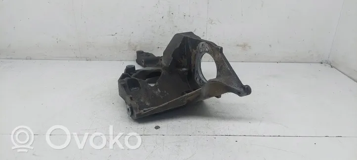 Skoda Fabia Mk1 (6Y) Support pompe injection à carburant 038903143T