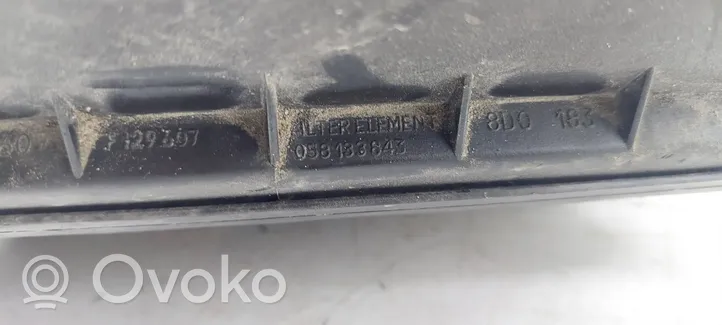 Volkswagen PASSAT B5 Oro filtro dėžė 058133843