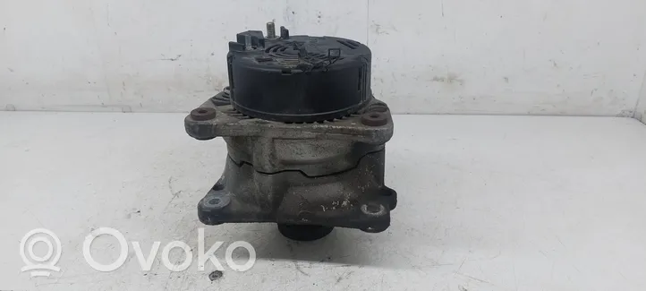 Volkswagen PASSAT B5 Alternator 028903027Q