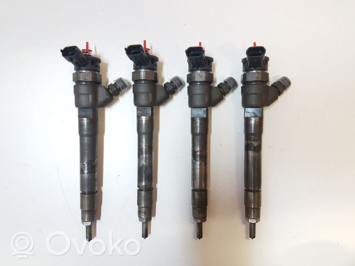 Nissan X-Trail T32 Set di iniettori 0445110546