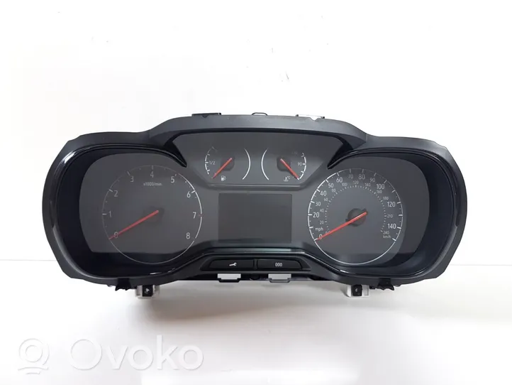 Opel Combo E Licznik / Prędkościomierz 9831102780