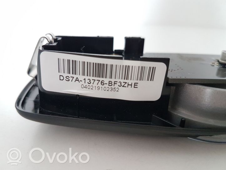 Ford Mondeo MK V Lampka podsufitki tylna DS7A13776BF