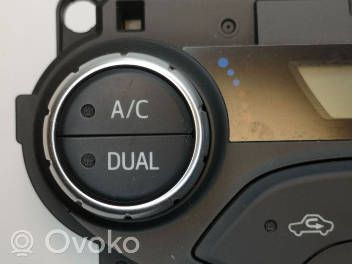 Toyota Yaris Panel klimatyzacji 559000D820