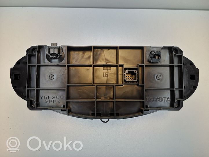 Toyota Yaris Oro kondicionieriaus/ klimato/ pečiuko valdymo blokas (salone) 559000D820