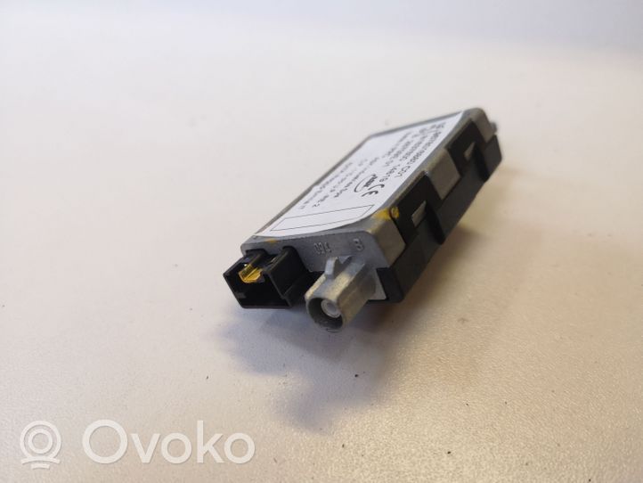 Opel Grandland X Aerial antenna amplifier 81637600