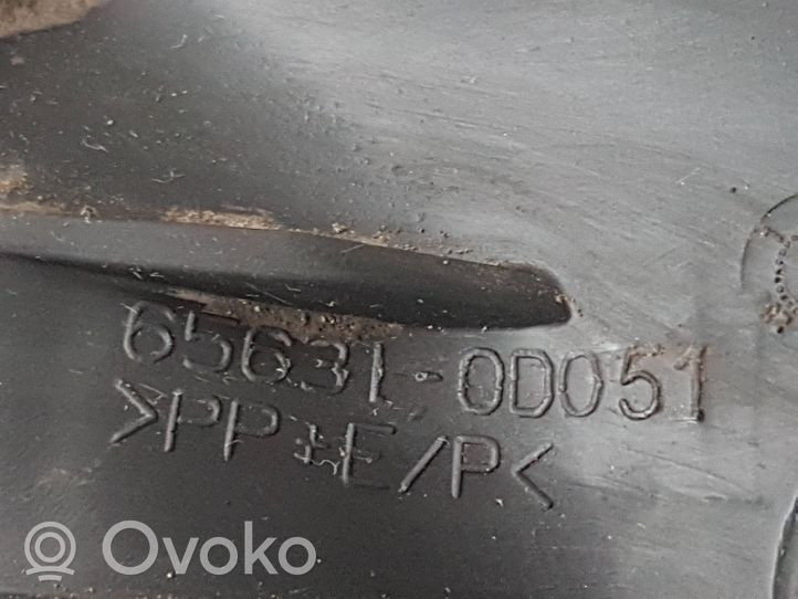 Toyota Yaris Galinio kėbulo slenksčio apdaila 656310D051