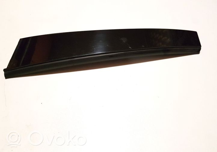 Volvo V40 Moulures des vitres de la porte arrière 31391186