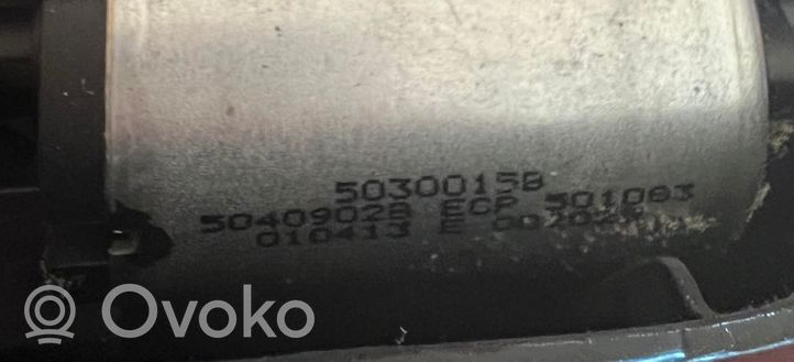 Honda CR-V Moteur de réglage de siège 5030015B