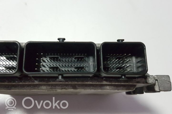 Mercedes-Benz A W176 Sterownik / Moduł ECU A6079001800