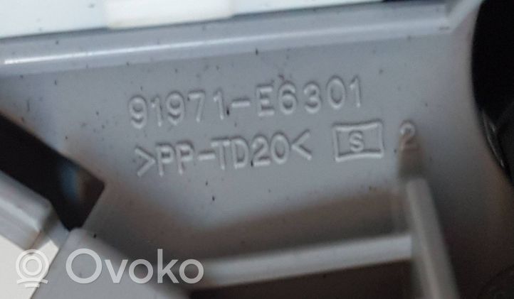 Hyundai Sonata Skrzynka bezpieczników / Komplet 91971E6301