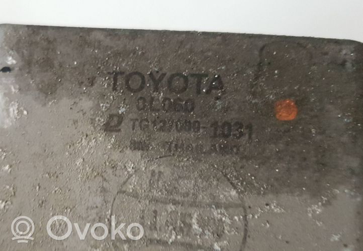 Toyota Hilux (AN10, AN20, AN30) Välijäähdyttimen jäähdytin 1270001031