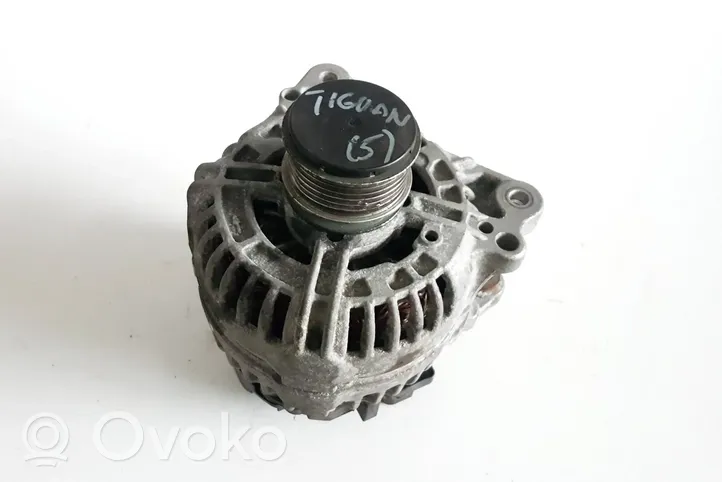 Volkswagen Tiguan Generatore/alternatore 03L903023