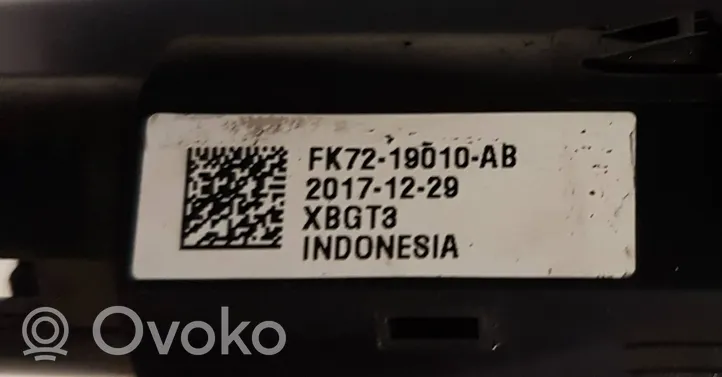 Jaguar F-Pace Connecteur/prise USB FK7219010AB
