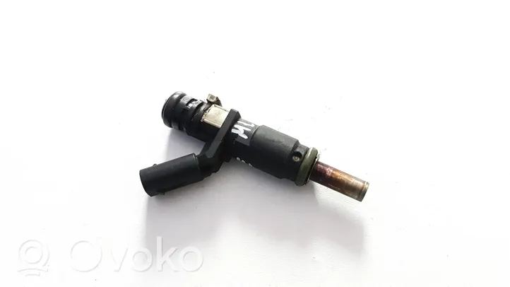 Mercedes-Benz ML W164 Fuel injector A2720780249