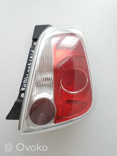 Fiat 500 Luci posteriori 27043201