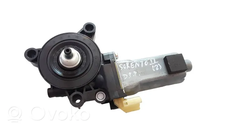 KIA Sorento Moteur de lève-vitre de porte avant 824602P000