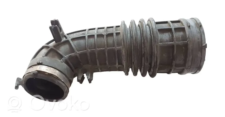 Mercedes-Benz A W176 Manguera/tubo del intercooler A6070900037