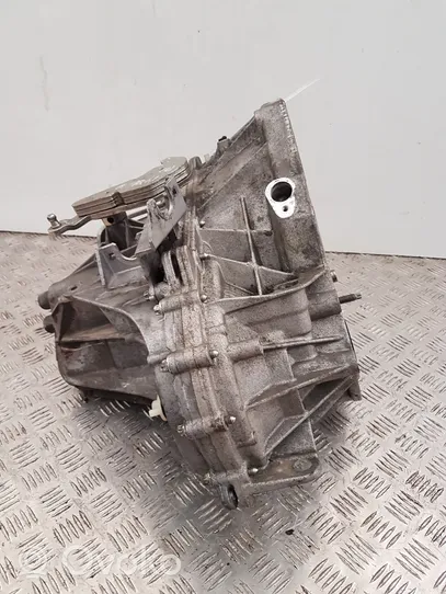 Nissan Qashqai Manual 6 speed gearbox 32010JD50A