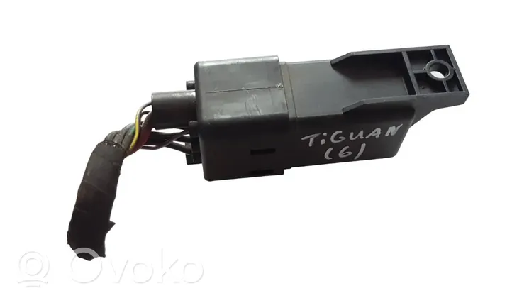 Volkswagen Tiguan Przekaźnik / Modul układu ogrzewania wstępnego 04L907281