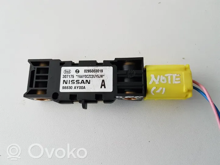 Nissan Note (E11) Capteur de collision / impact de déploiement d'airbag 98830AY00A