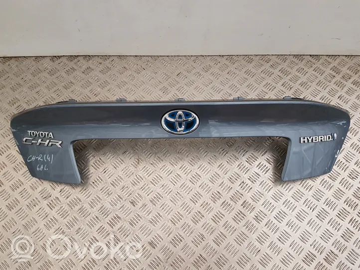 Toyota C-HR Rivestimento portellone 76811F4010