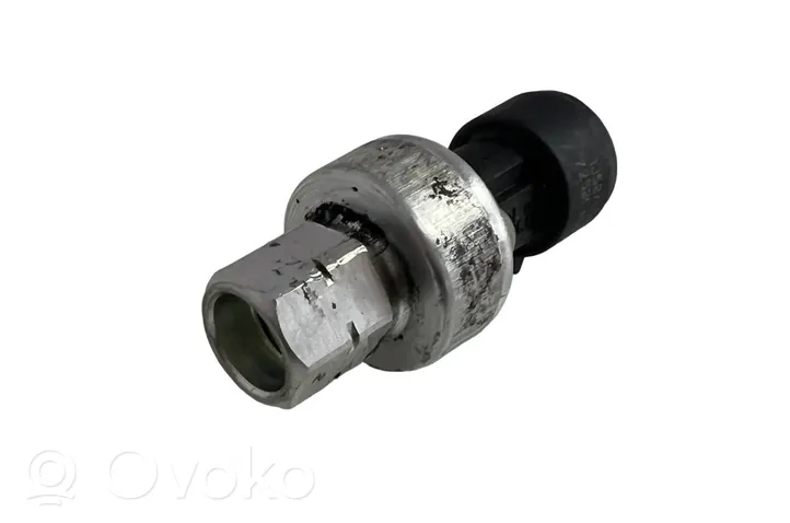 Opel Insignia B Gaisa kondicioniera spiediena sensors 13587668