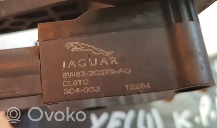 Jaguar XF Etuilmajousituksen korkeudensäätöanturi (käytetyt) 8W833C279AG