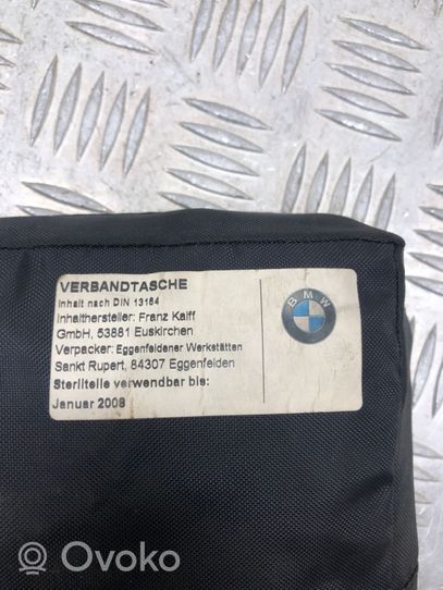 BMW 5 E60 E61 Ensiapupakkaus 13164